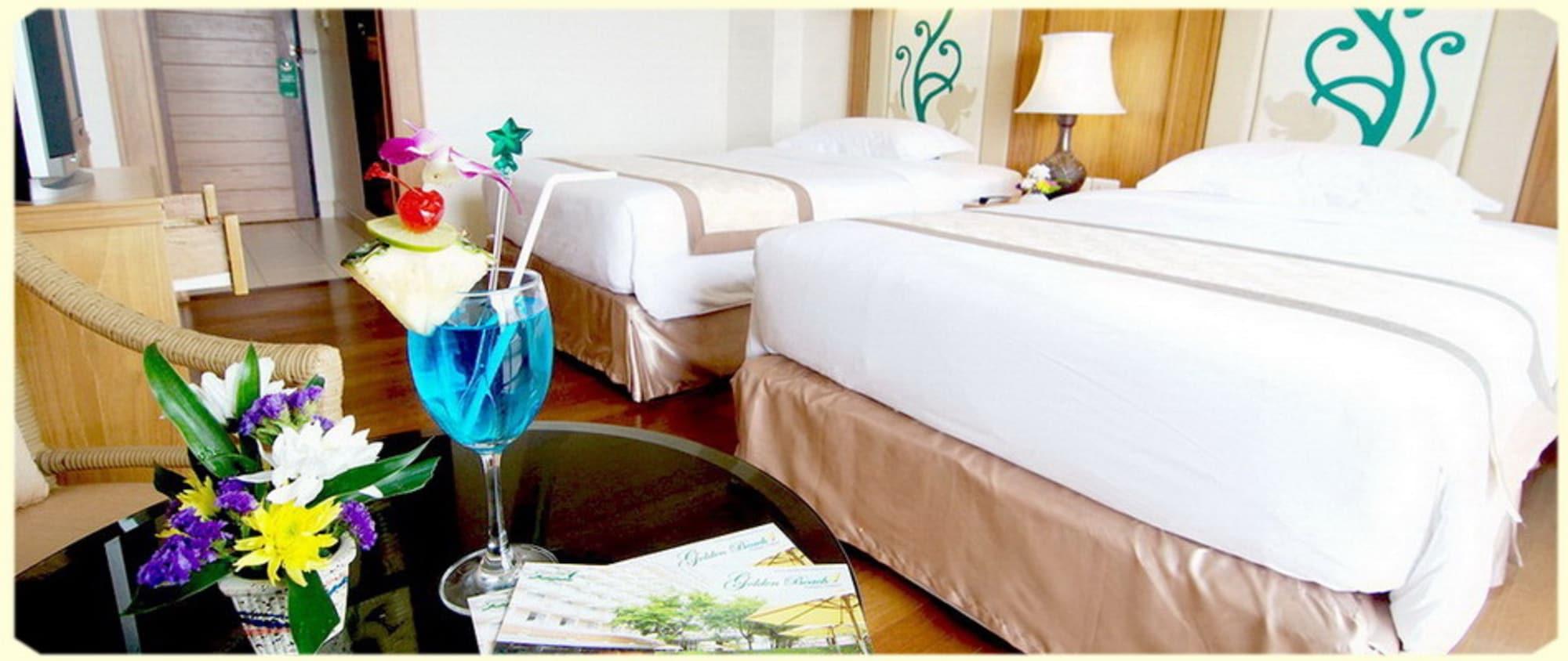 Golden Beach Hotel Pattaya Buitenkant foto